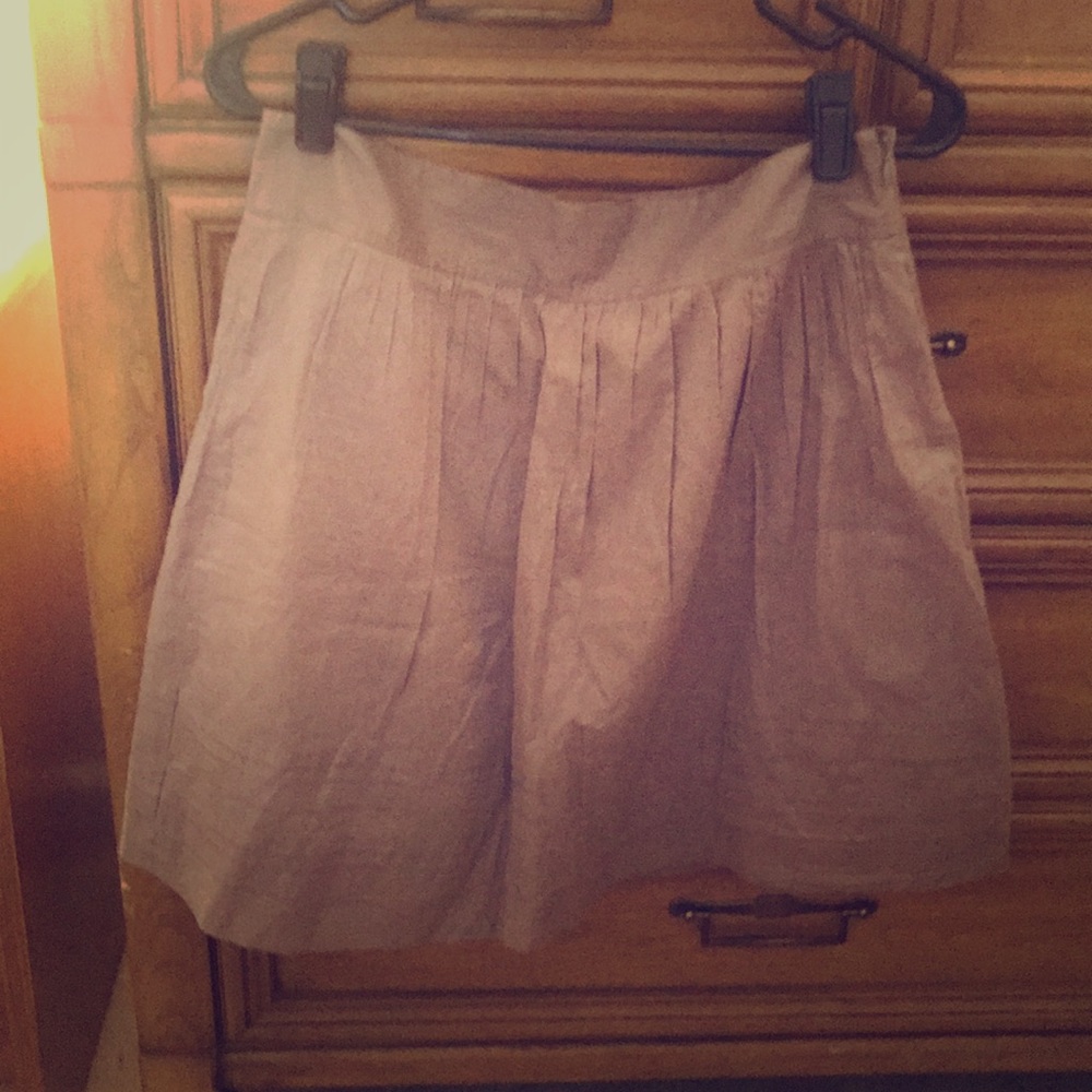 FINAL OFFER - NWT LOFT Lightweight Skirt